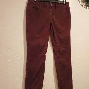 Anne Taylor LOFT skinny red patterned jeans